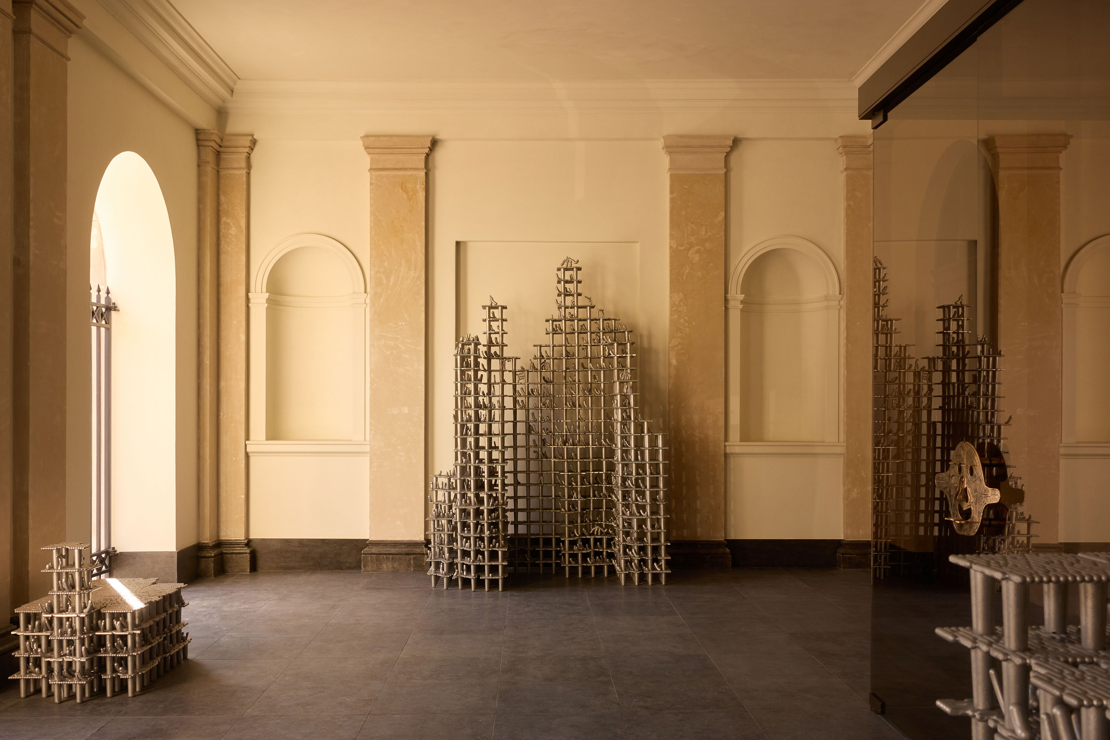 Rosewood Amsterdam Art Statica by Frederik Molenschot ©Daniëlle Siobhán