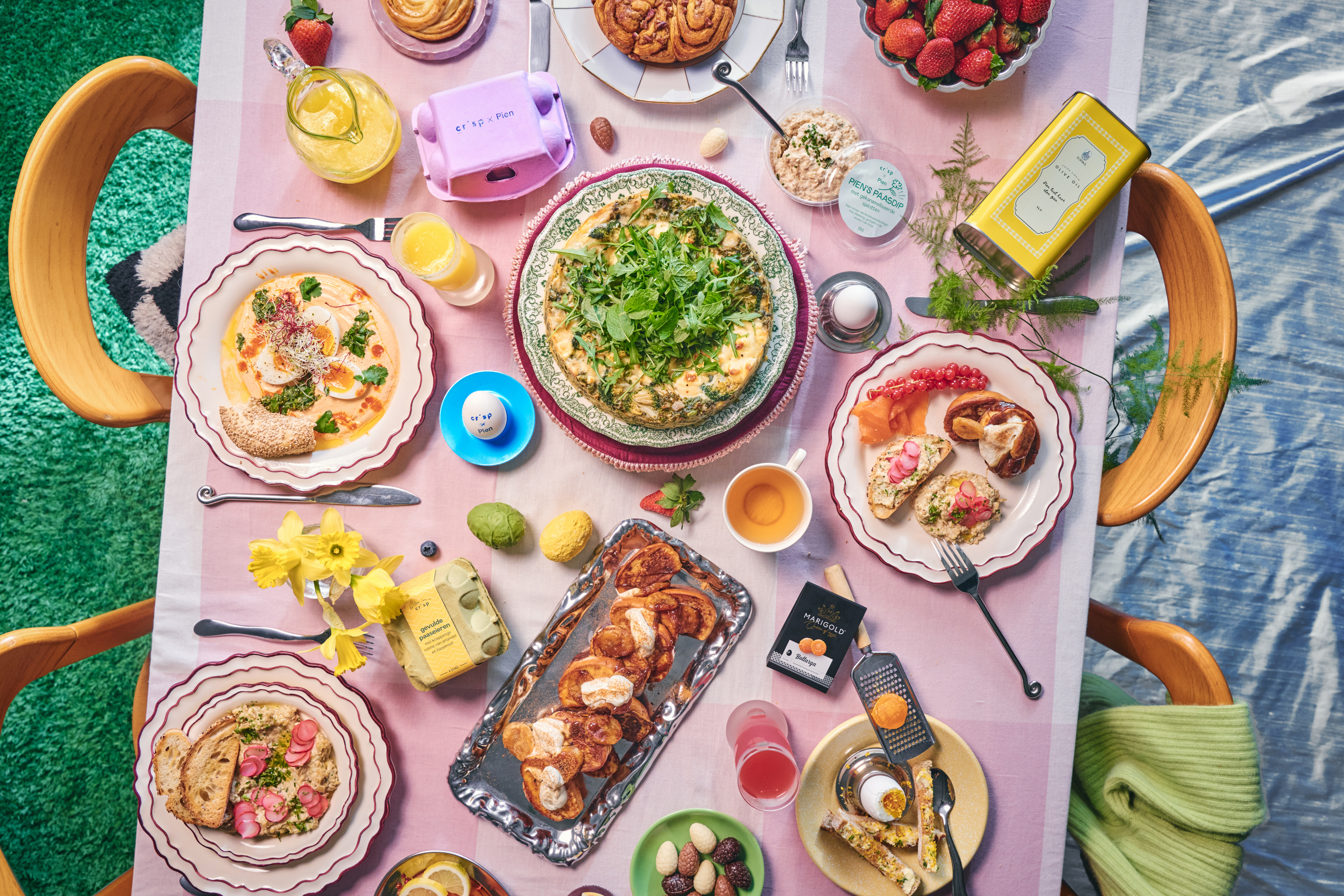 Crisp x Pien Paastafel