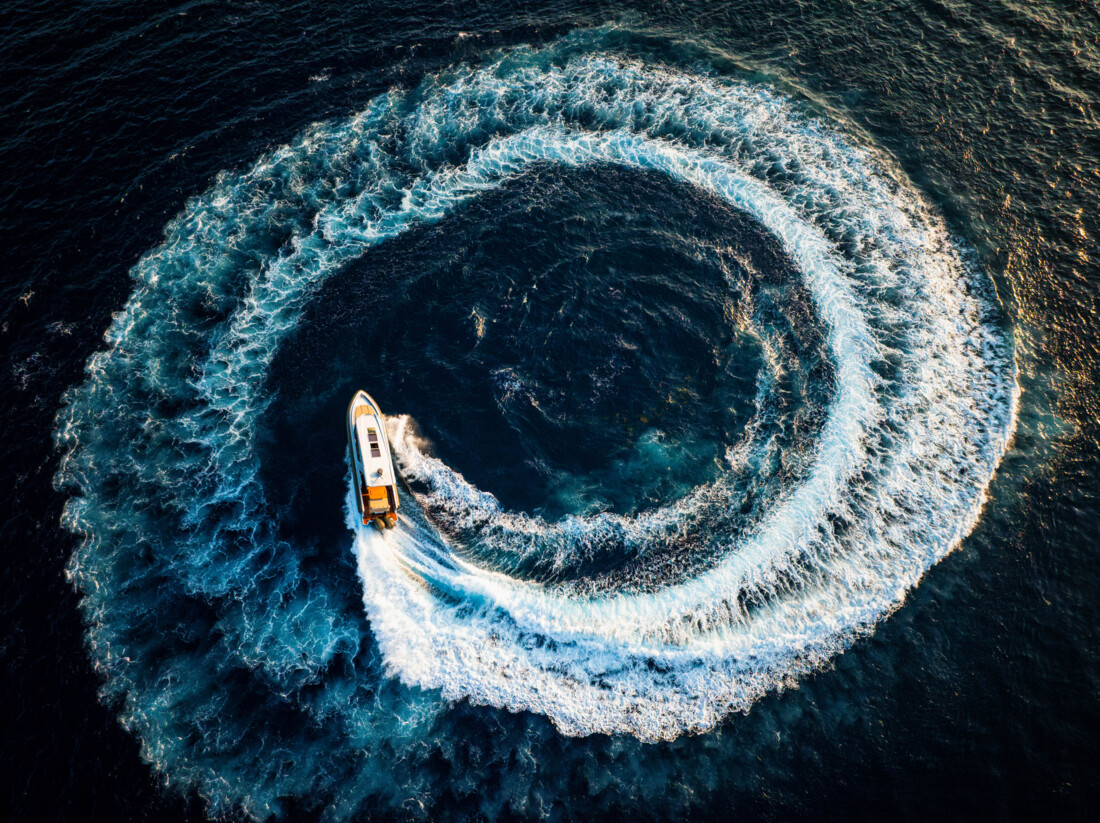 Vedanta, luxury speedboat for hire in Bali