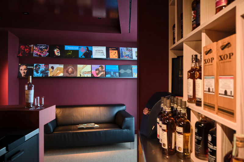 Azurite's whiskybar