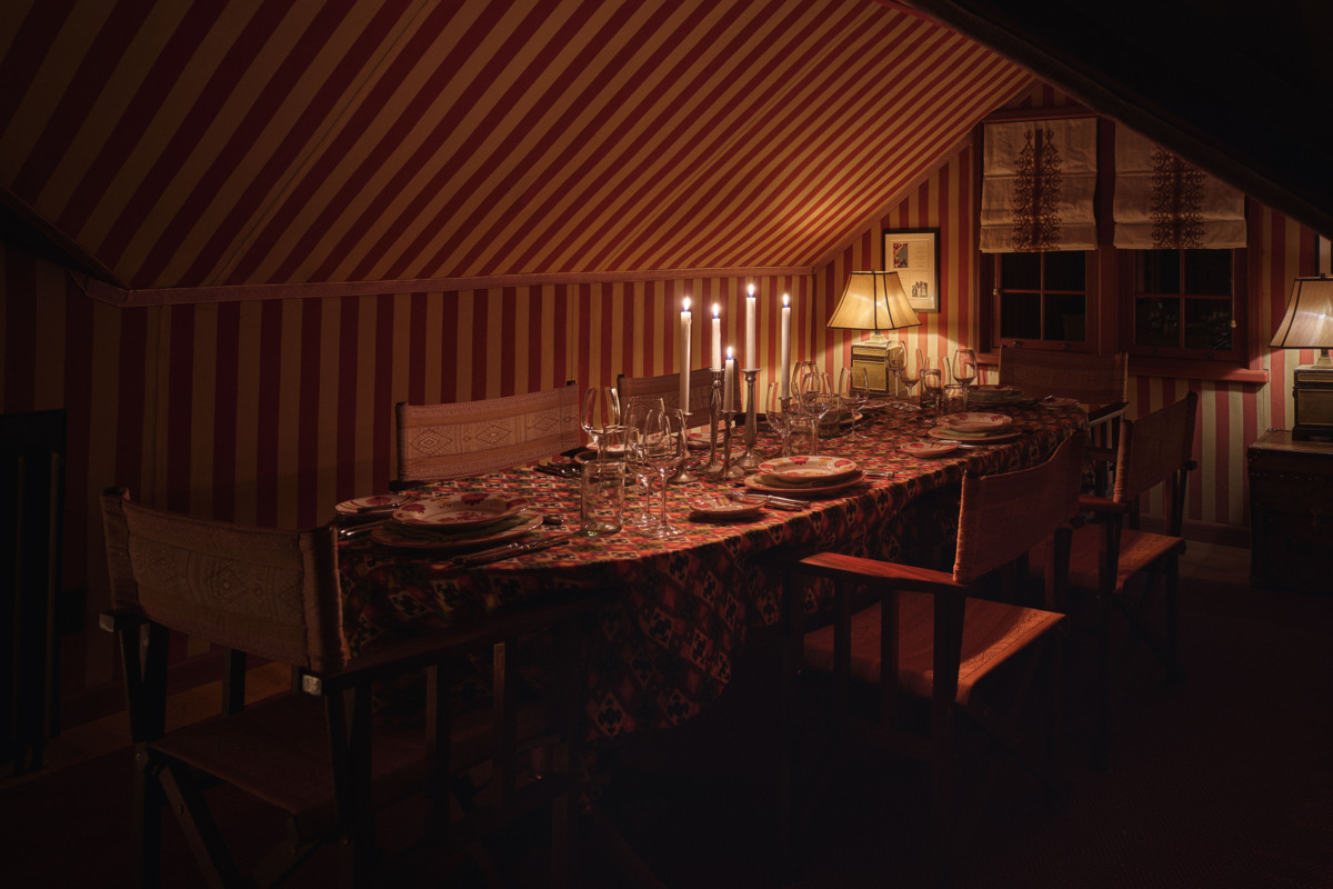 Dunton Hot Springs Lounge