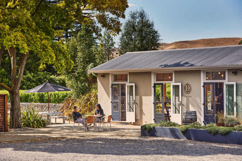 Toegang tot de wijnkelder van  Lawson’s Dry Hills