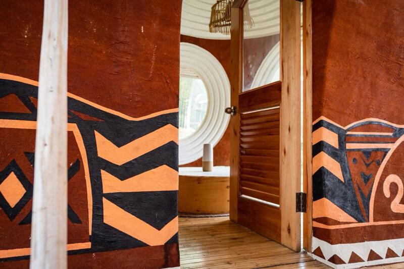 Kisoro_Art_Island_Ugandan_Barkcloth_001_image_courtesy_of_kisoroartisland.com