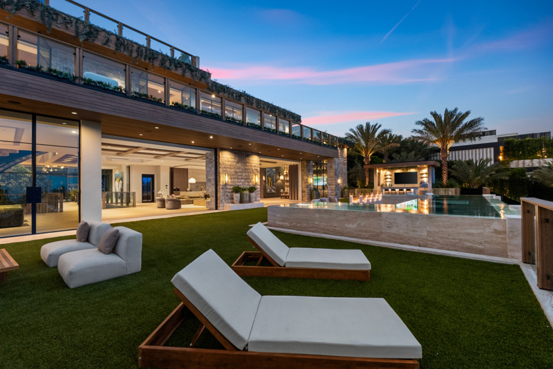 Opal Beverly Hills Courtesy TopTenRealEstateDeals.com © Clutch Visual Media