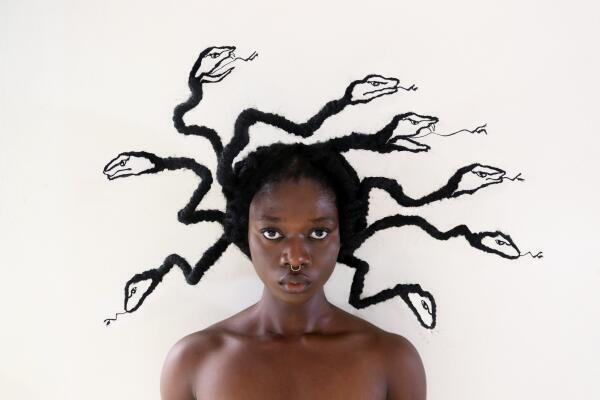 Laetitia Ky, Medusa's blik, 2022, Credits Laetitia Ky, Courtesy LIS10 Gallery