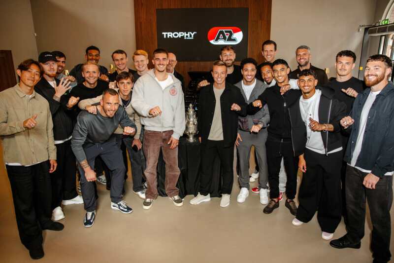 AZ bij GASSAN voor de ontvangst van de TROPHY BY GASSAN Championship Rings