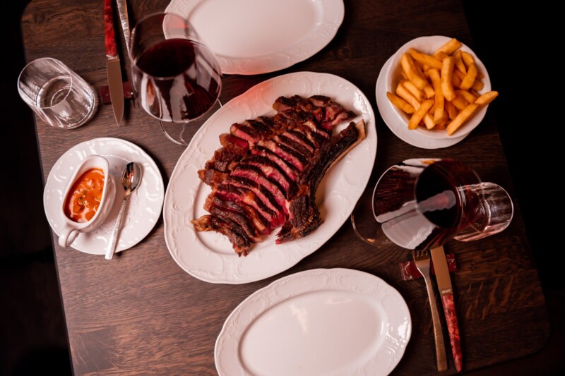 Cote de Boeuf À la Maison