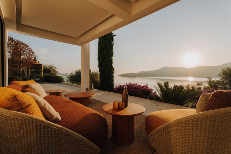 Mandarin Oriental Exceptional Homes Serenaos 